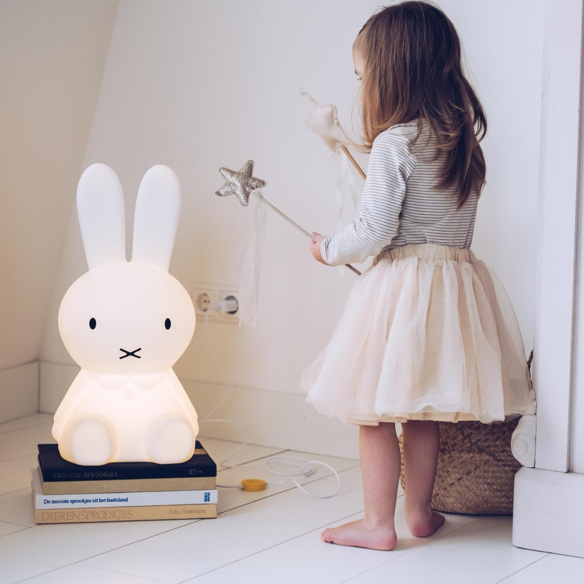 Miffy Stand Light Kinderleuchte, 50 cm, Weiß