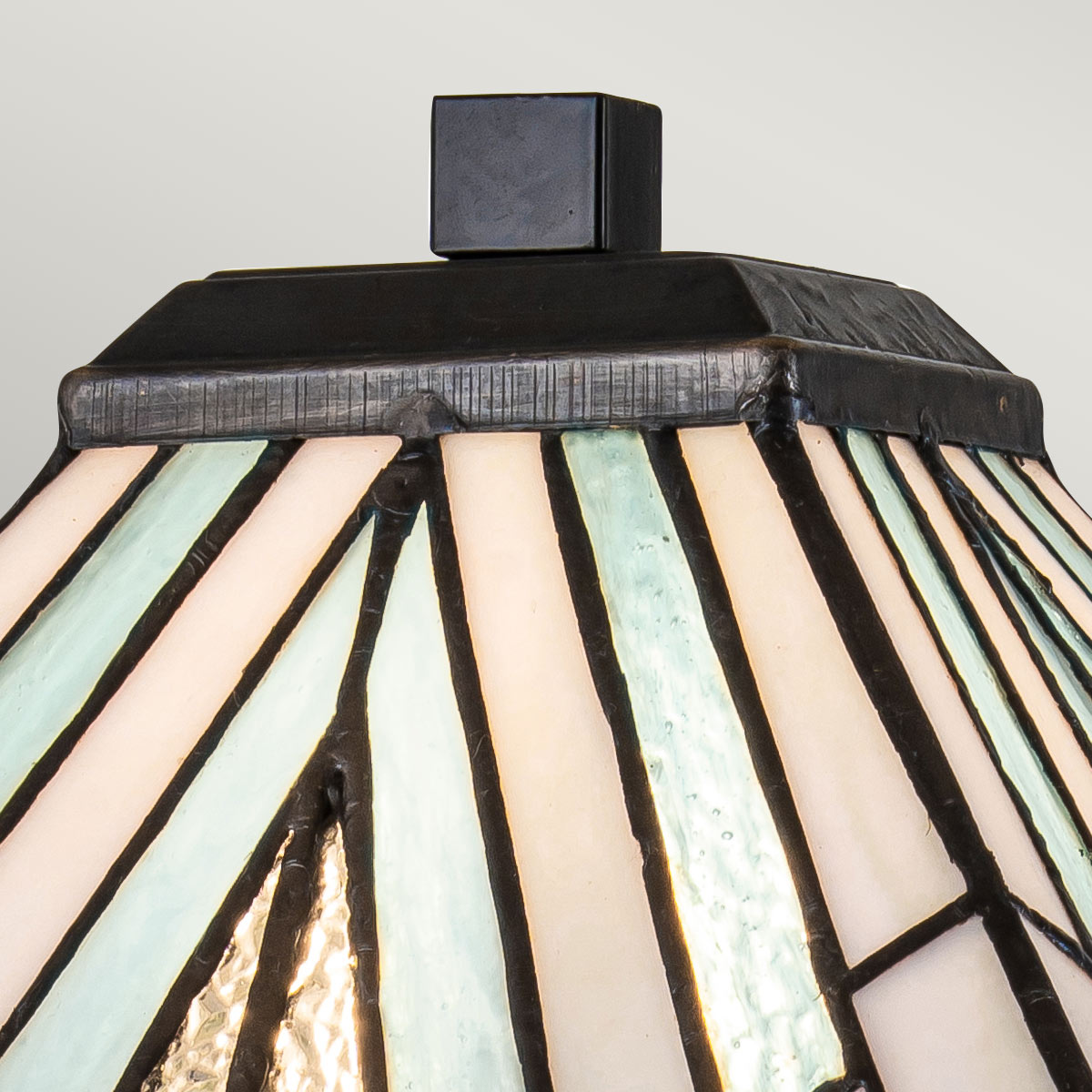 Elstead Alderley Tischlampe Bronze – Wohnambiente