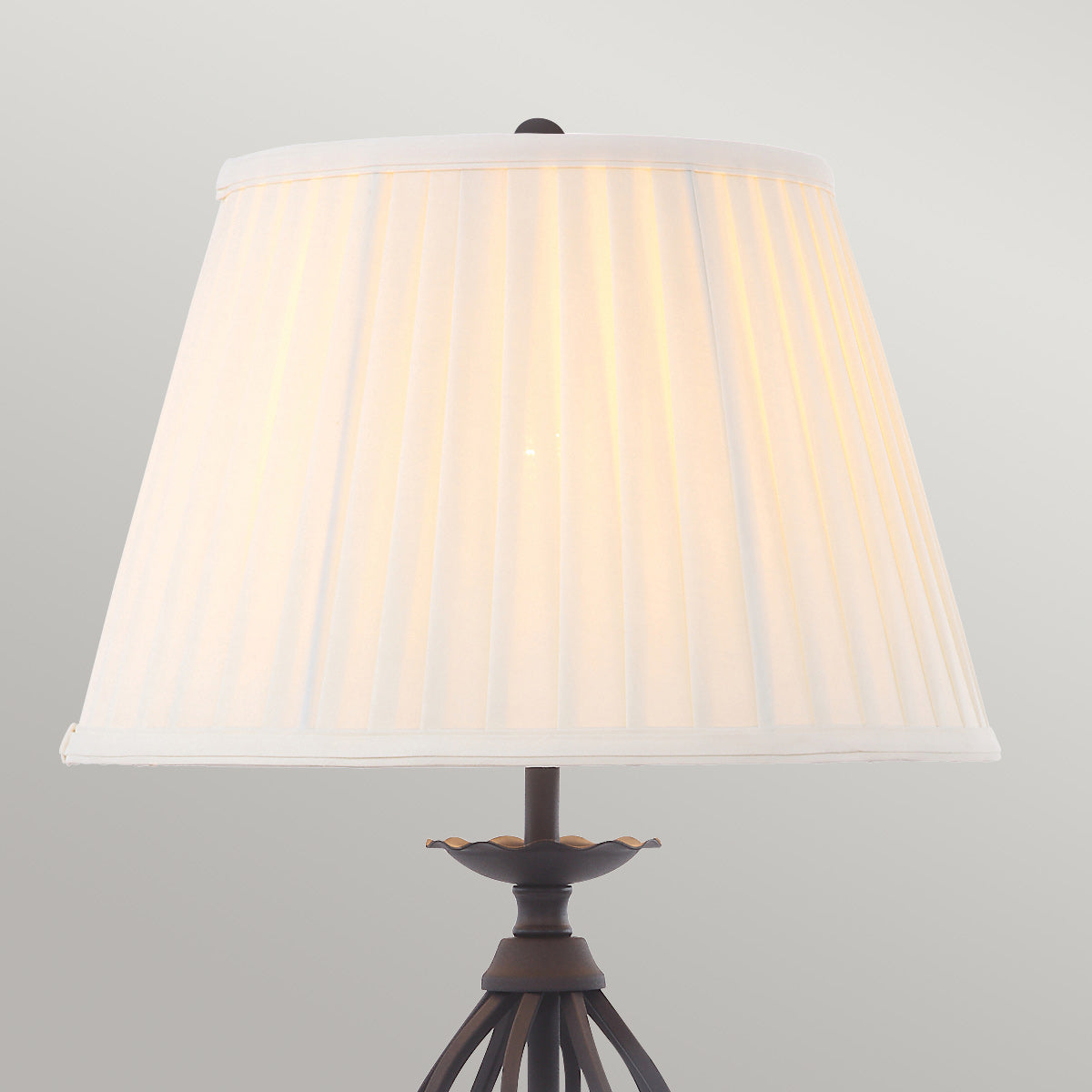 Elstead Artisan Tischlampe Schwarz – Wohnambiente