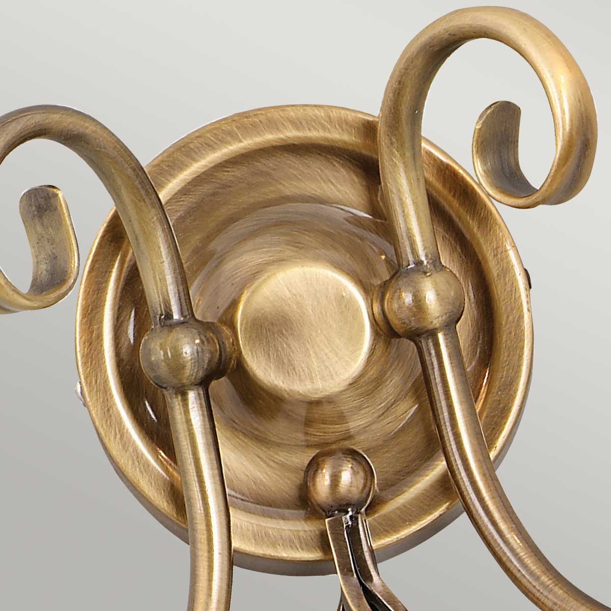 Elstead Artisan Wandleuchte Messing – Wohnambiente
