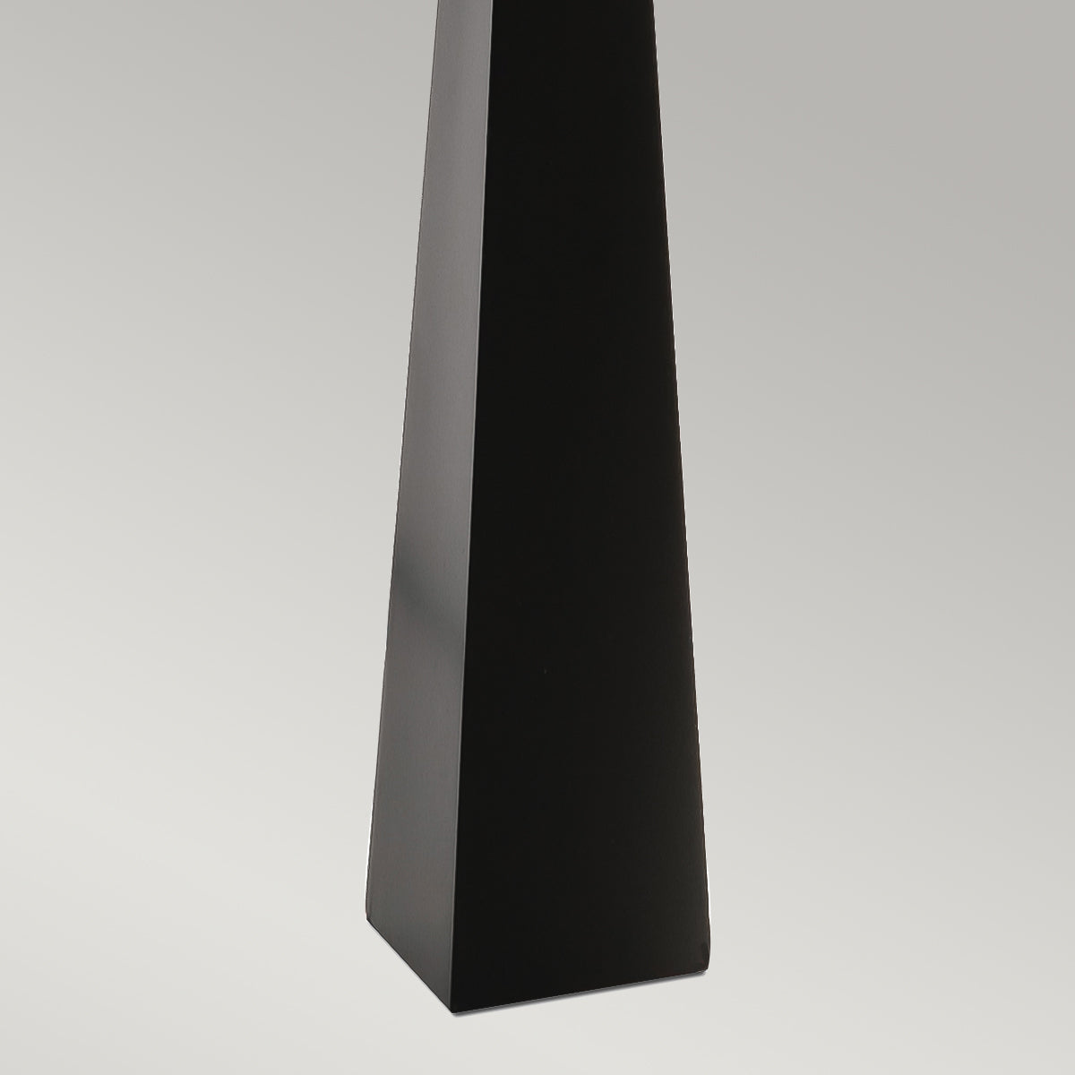 Elstead Ascent Stehleuchte Schwarz – Detailansicht 2