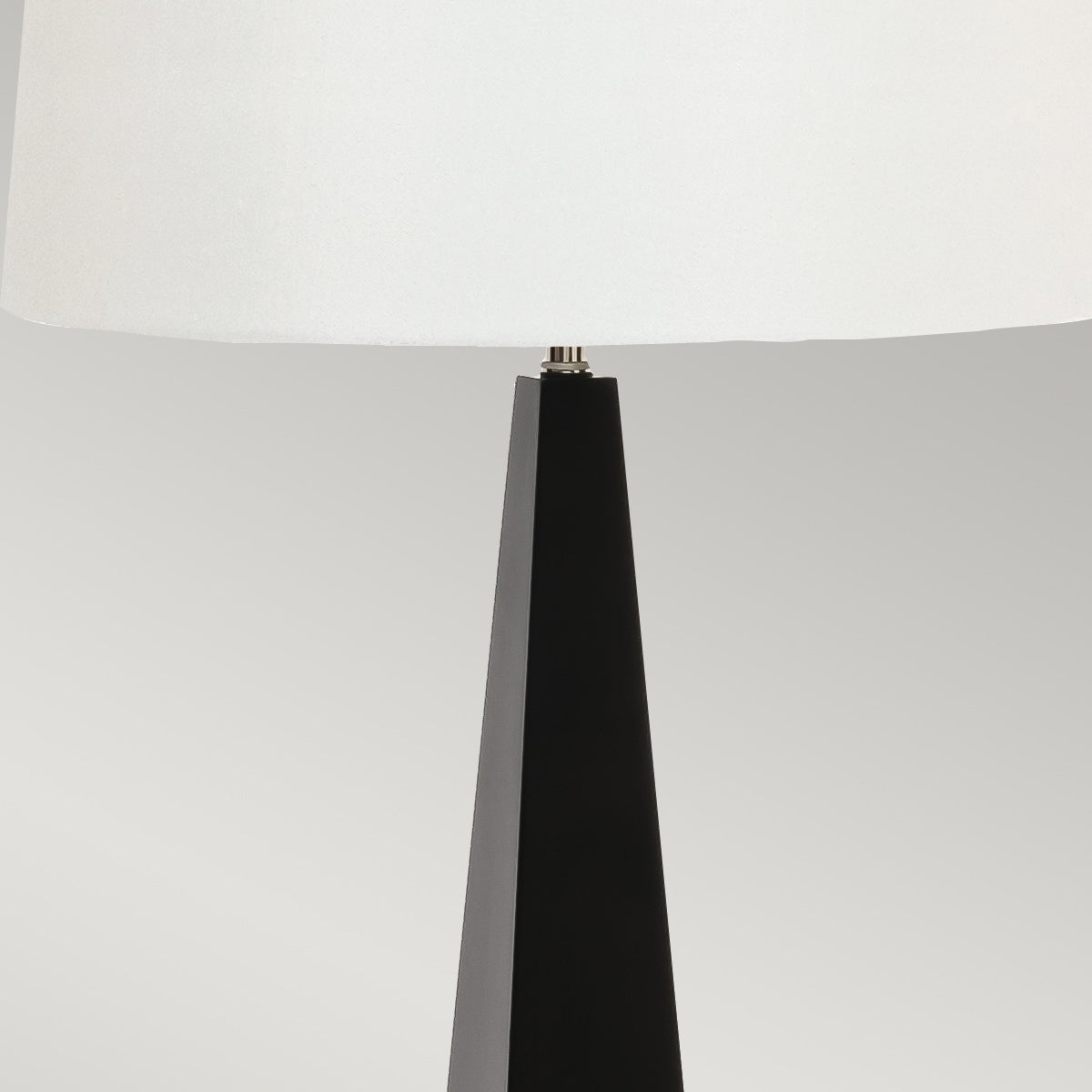 Elstead Ascent Tischlampe Schwarz – Detailansicht