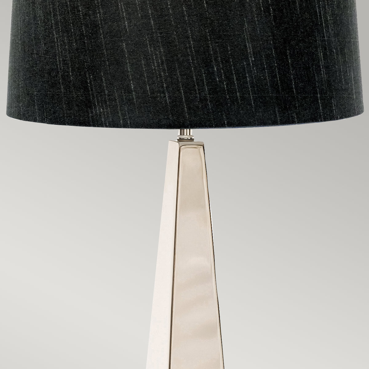 Elstead Ascent Tischlampe Nickel – Detailansicht