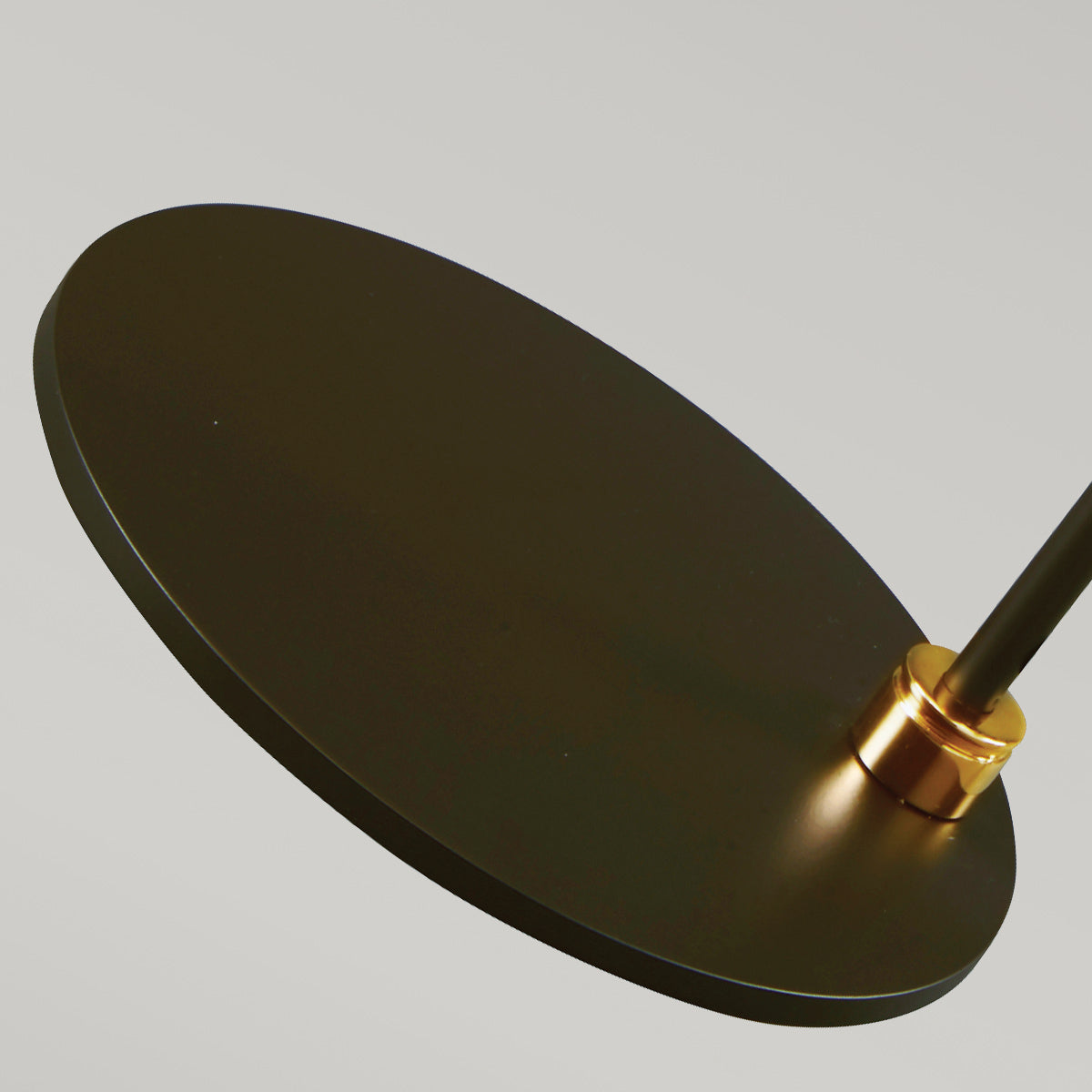 Elstead Balance Tischlampe Schwarz, Messing – Detailansicht 2