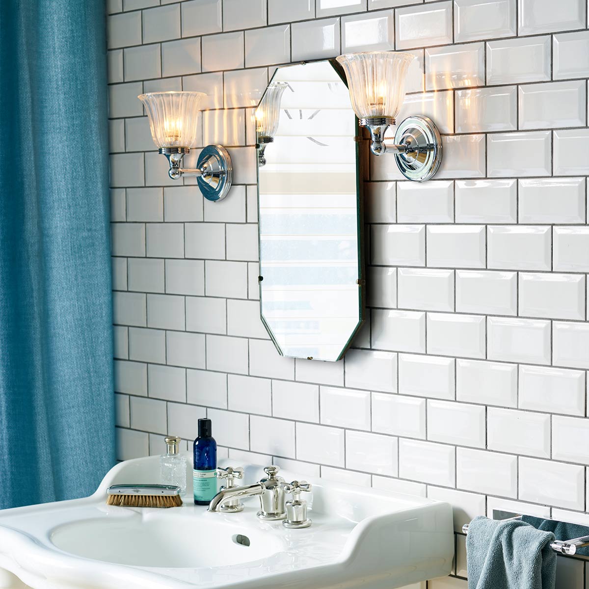 Elstead Austen Wandleuchte Chrom – Wohnambiente