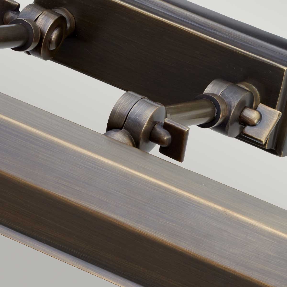 Elstead Chawton Wandleuchte Bronze – Detailansicht