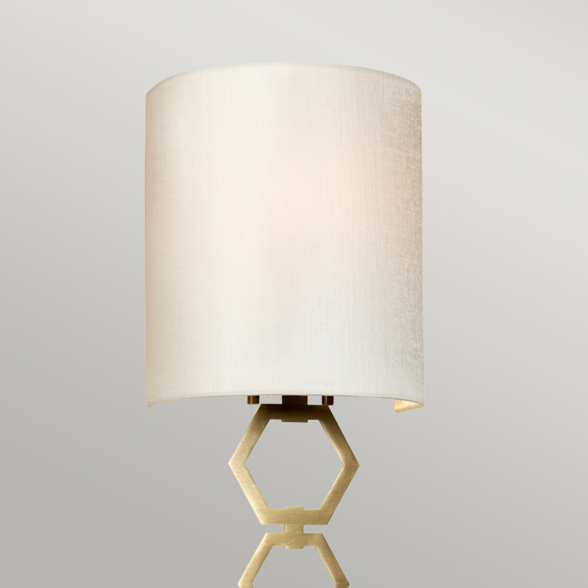 Elstead Clark Wandleuchte Messing – Detailansicht