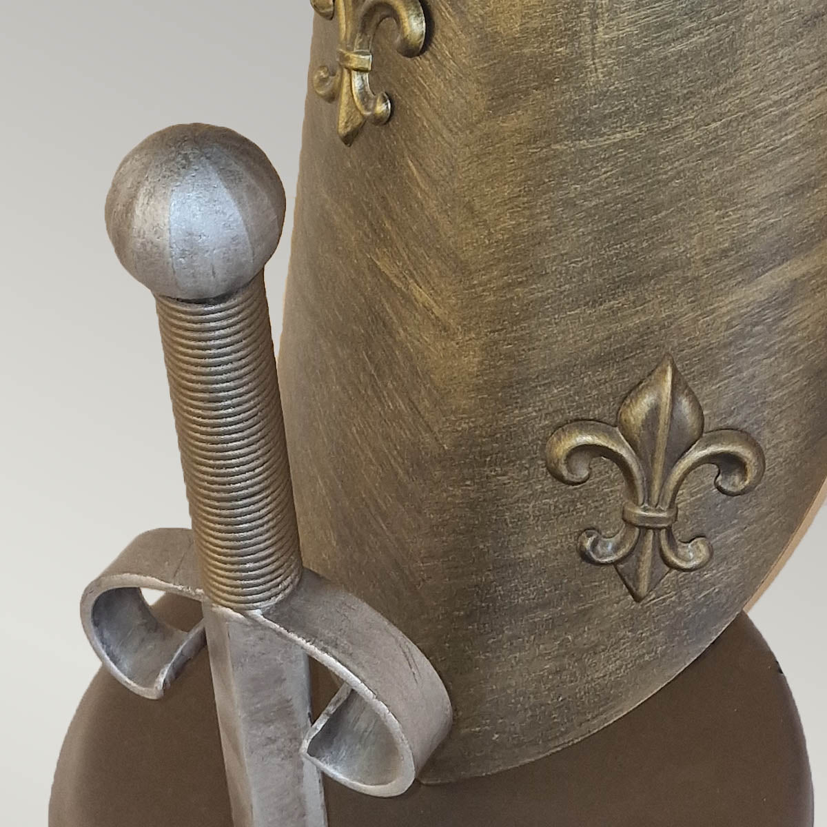 Elstead Crusader Tischlampe Bronze – Detailansicht 2