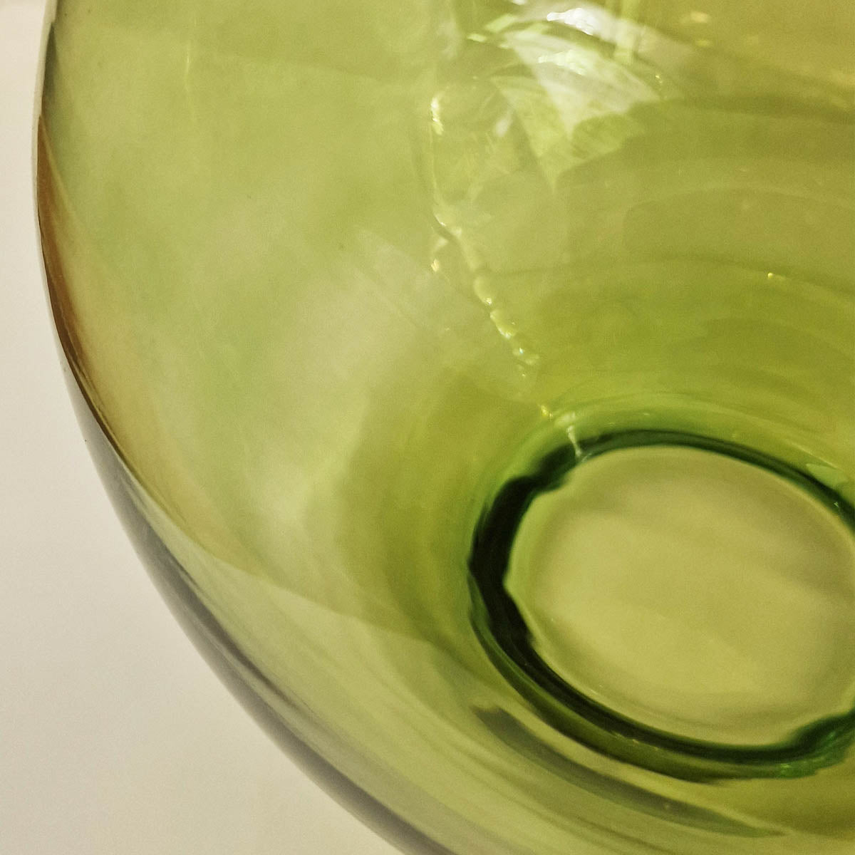 Elstead Kara Tischlampe Messing, Grün – Detailansicht 3