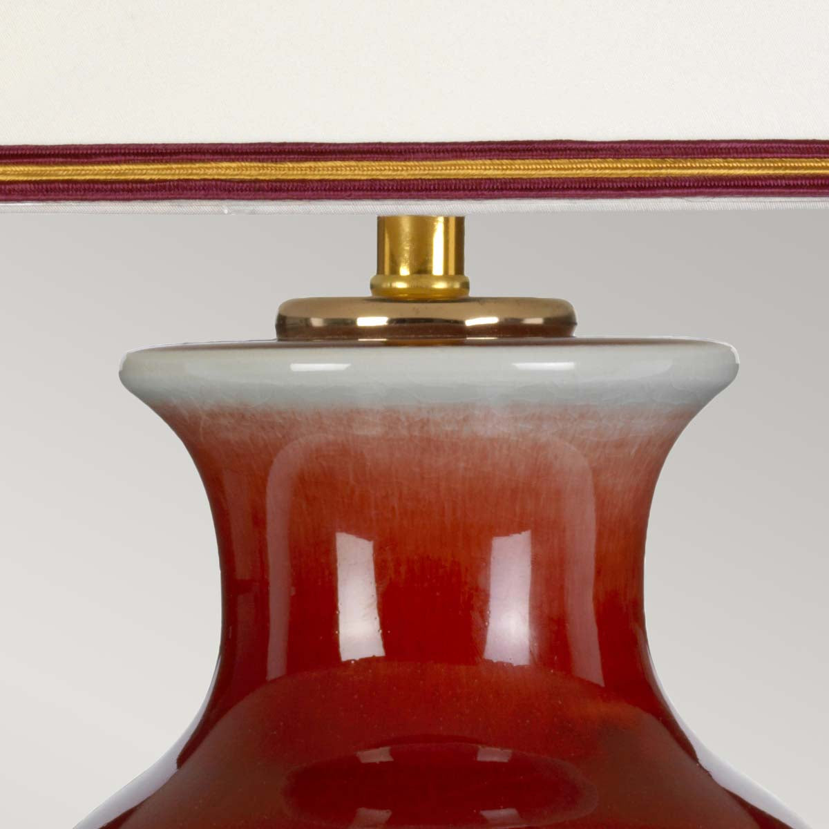 Elstead Majin Tischlampe Oxblood – Detailansicht