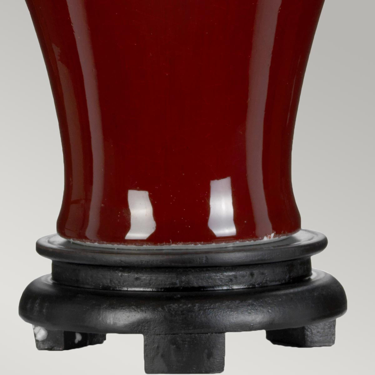 Elstead Majin Tischlampe Oxblood – Detailansicht 3