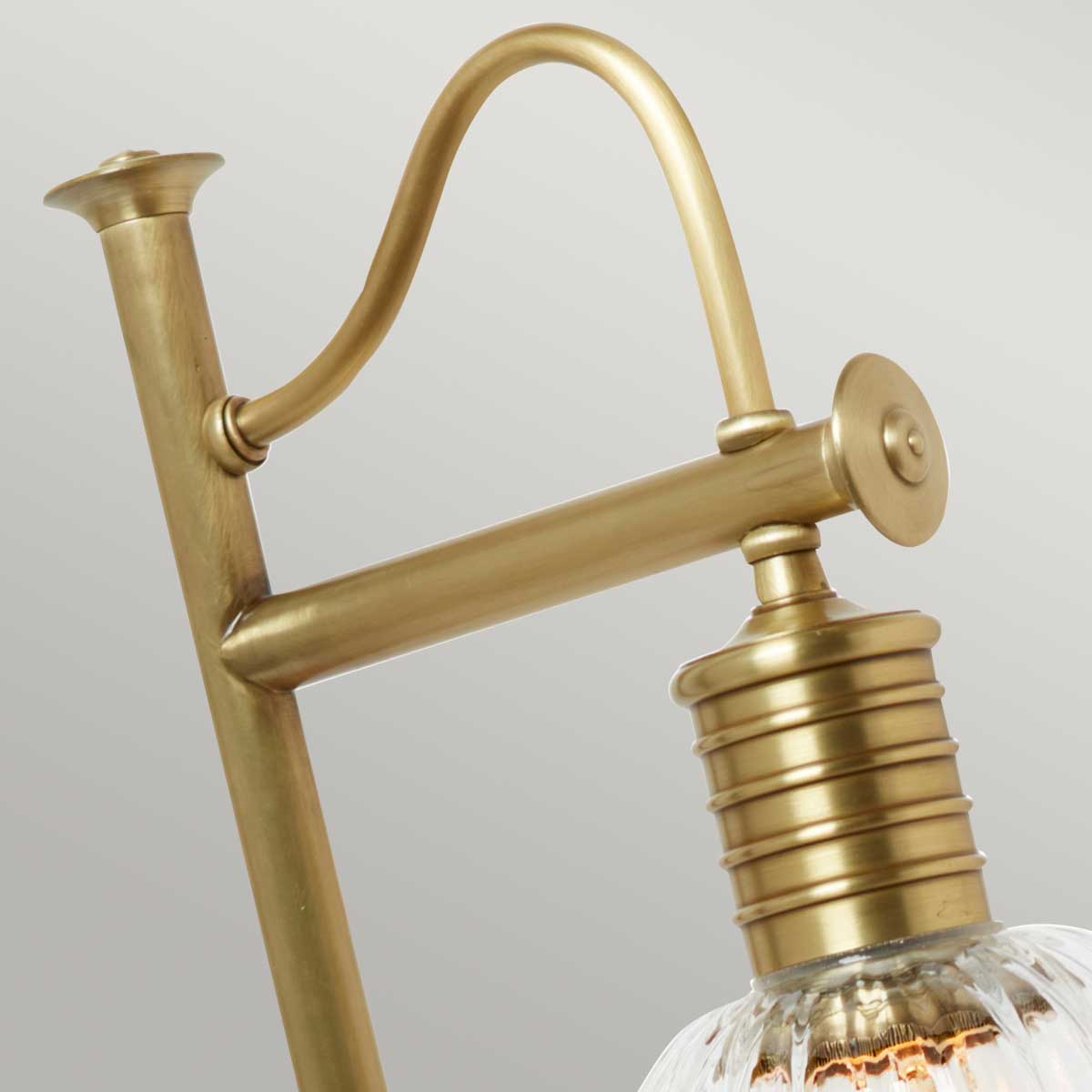 Elstead Douille Tischlampe Messing – Wohnambiente