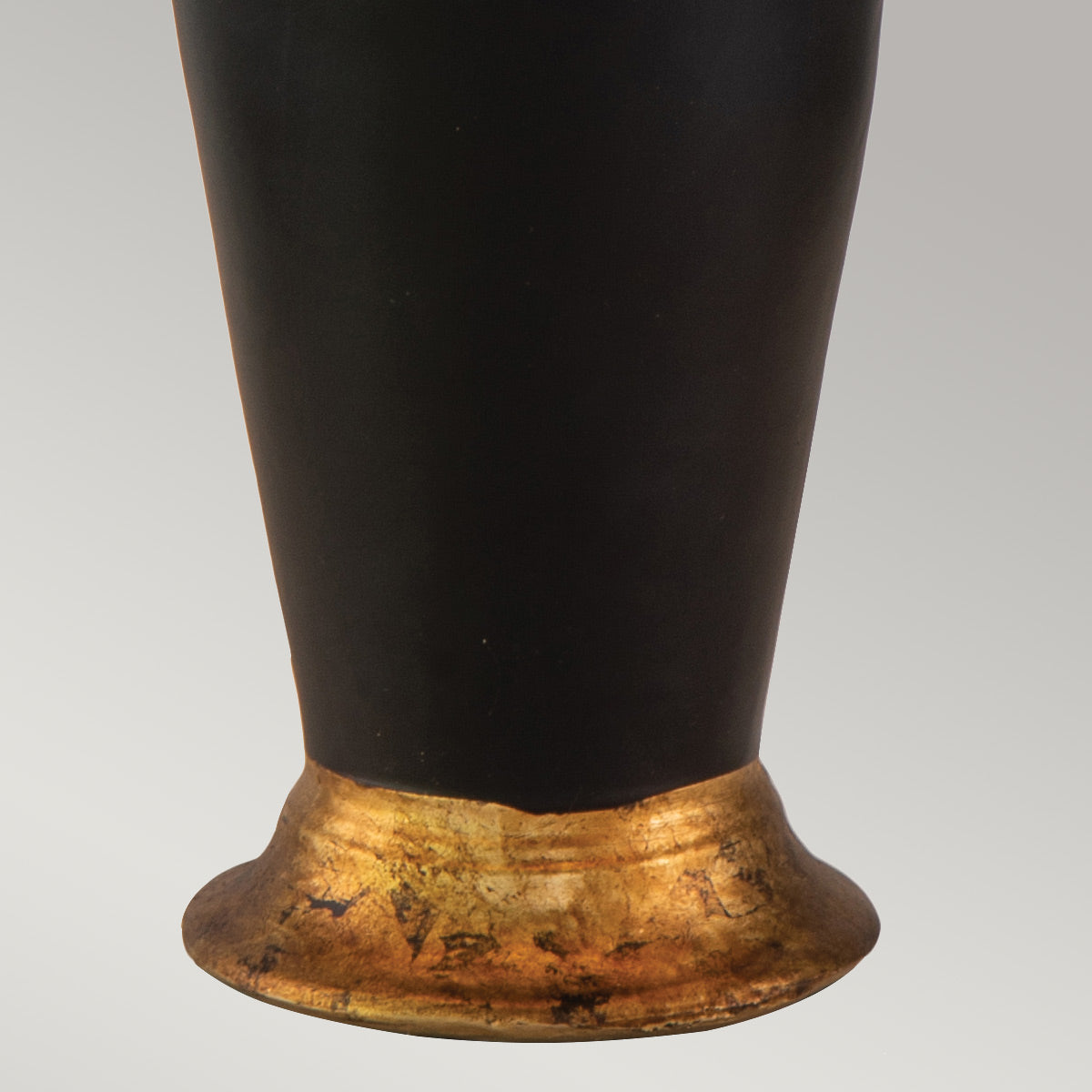 Flambeau Gallier Tischlampe Schwarz, Gold – Detailansicht 2