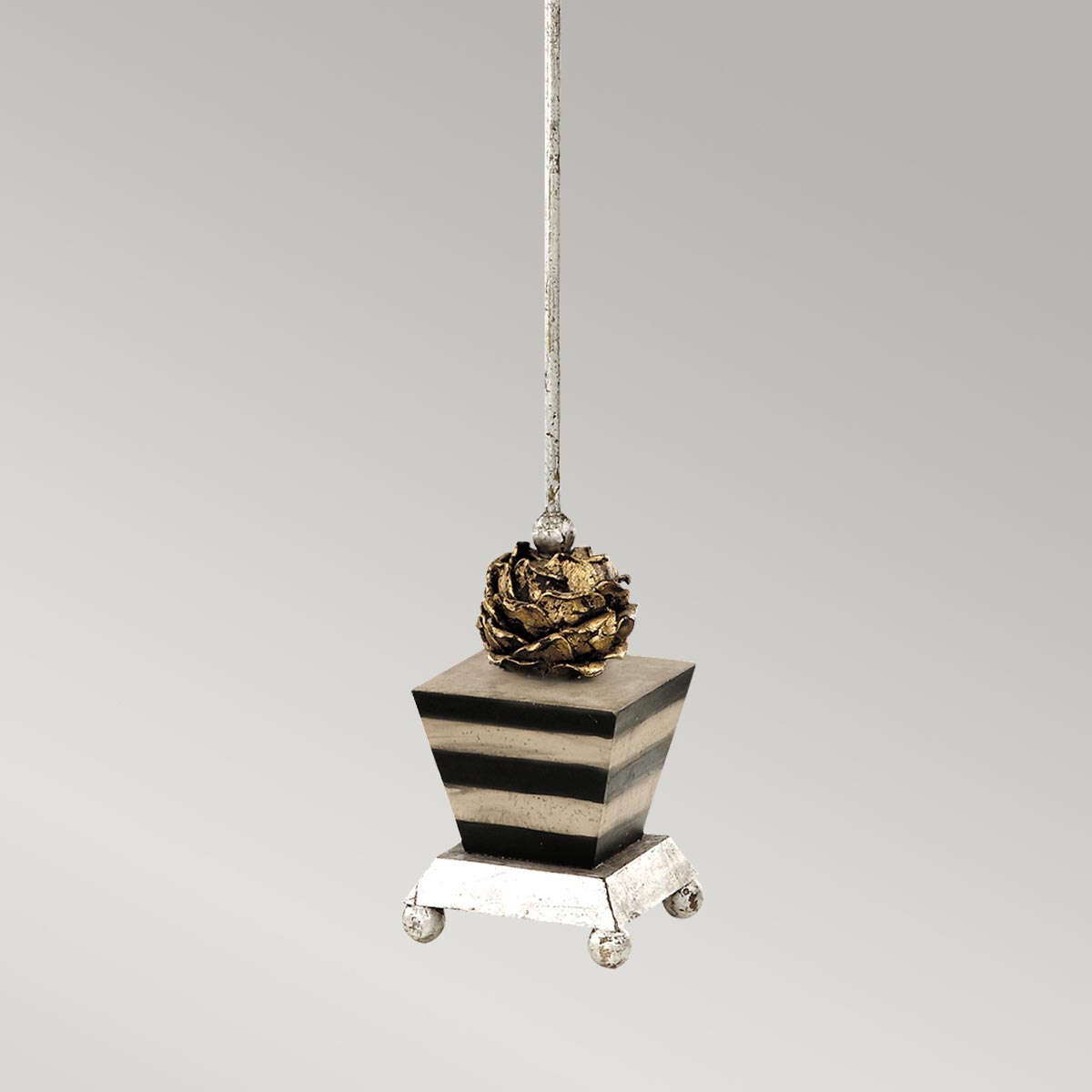 Flambeau Peony Tischlampe Schwarz – Detailansicht 2