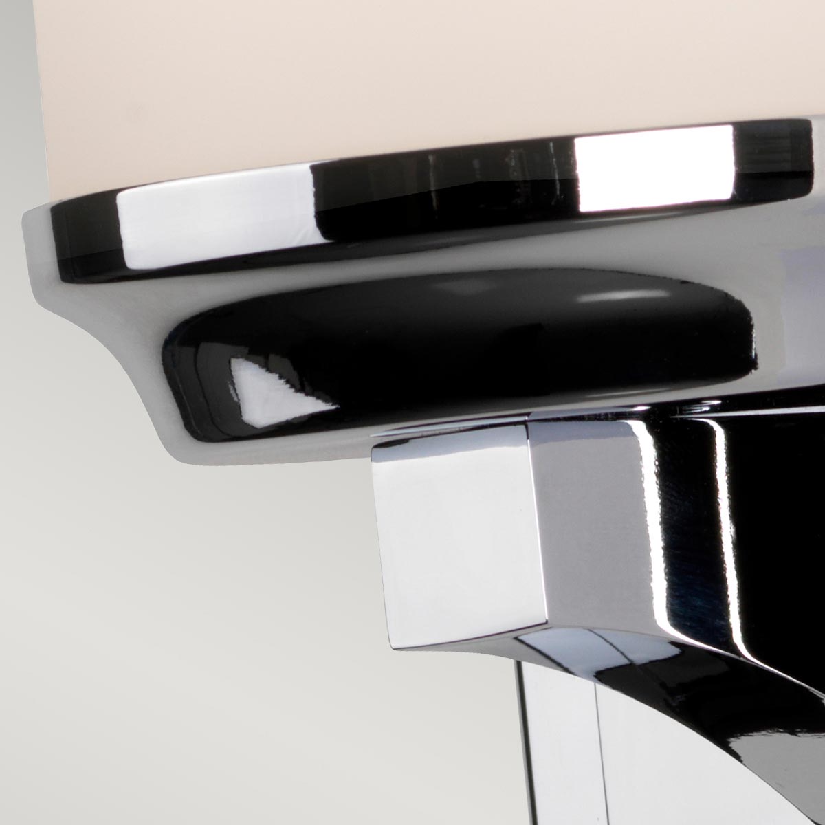 Feiss Amalia Wandleuchte Chrom – Detailansicht