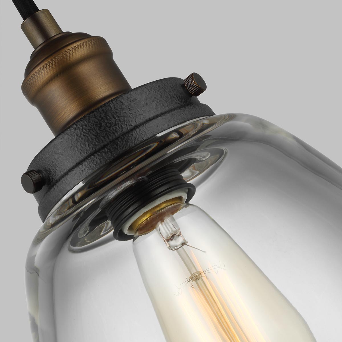 Feiss Baskin Pendelleuchte Messing, Zink – Detailansicht