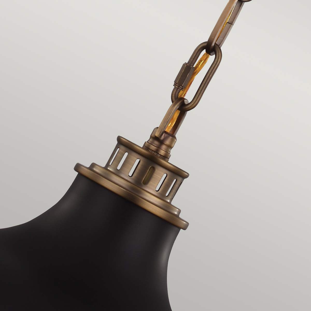Feiss Cadence Pendelleuchte Messing, Schwarz – Detailansicht