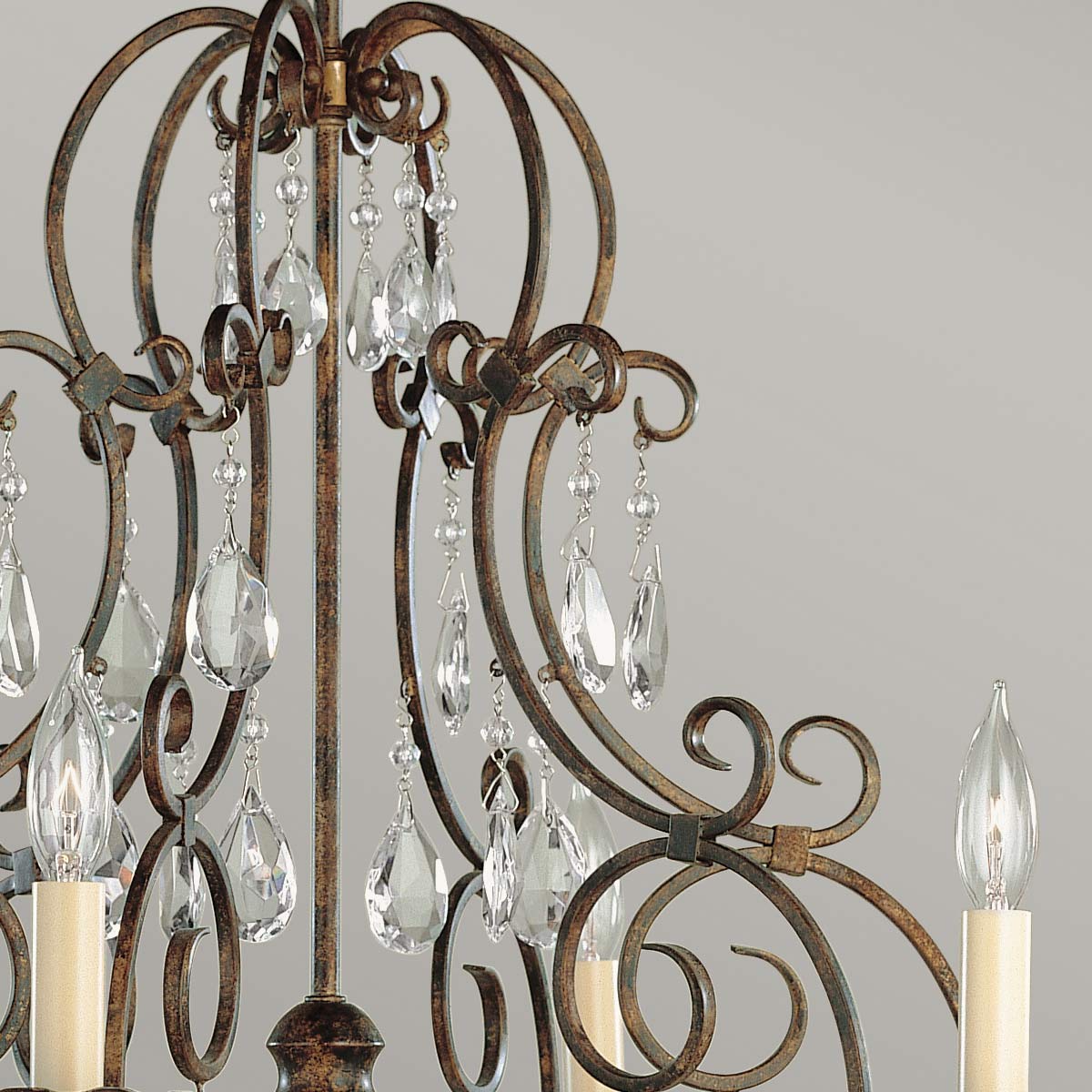 Feiss Chateau Kronleuchter Bronze – Wohnambiente