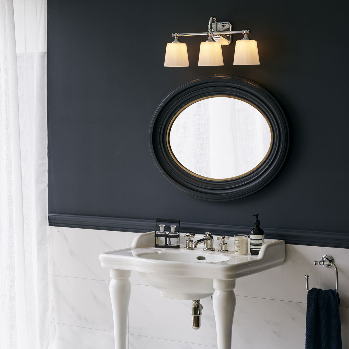 Feiss Concord Wandleuchte Chrom – Detailansicht