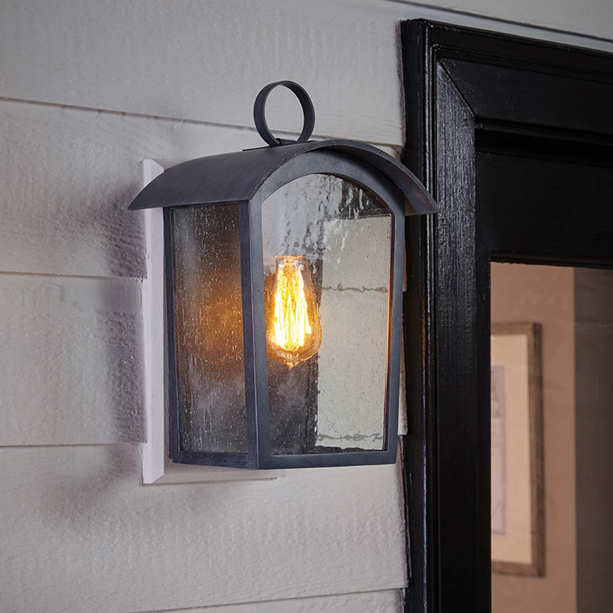 Feiss Huguenot Wandleuchte Chrom – Wohnambiente