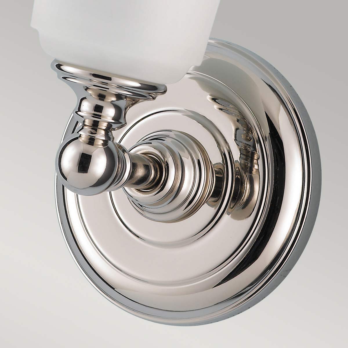 Feiss Huguenot Wandleuchte Chrom – Detailansicht