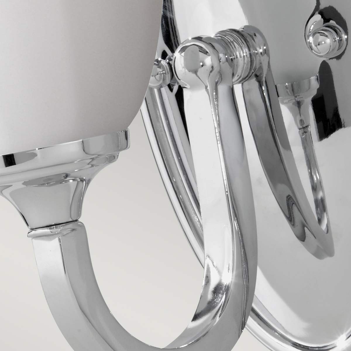 Feiss Perry Wandleuchte Chrom – Wohnambiente