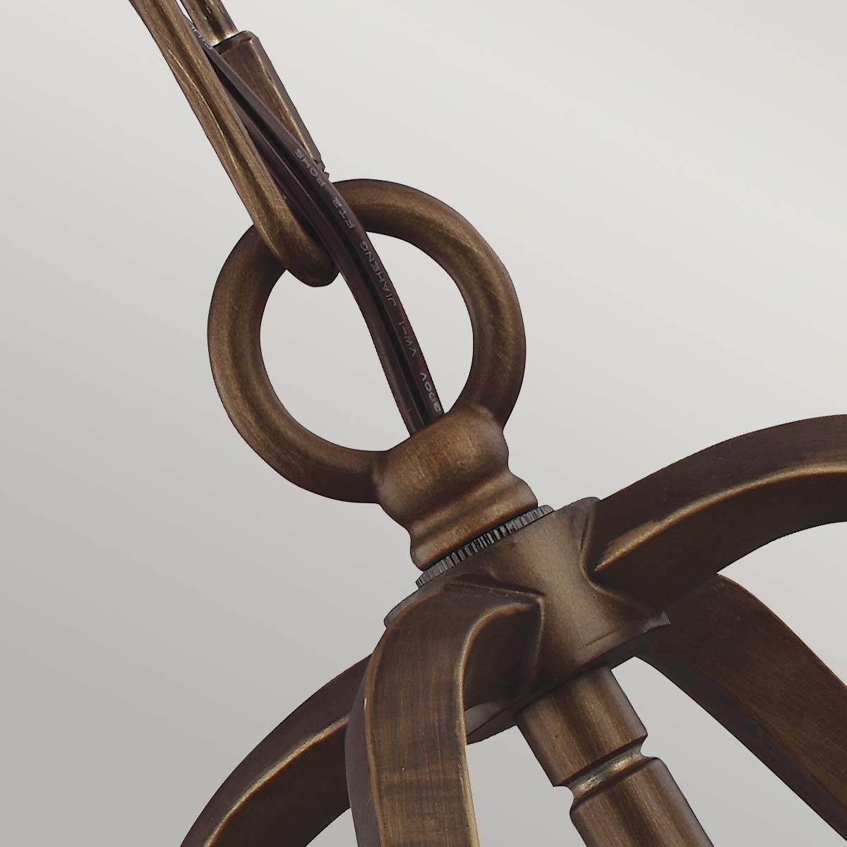 Feiss Yarmouth Pendelleuchte Messing – Detailansicht