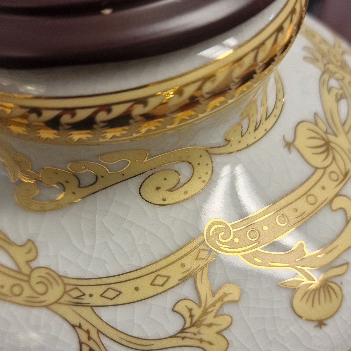 Elstead Gold Tischlampe Gold – Detailansicht