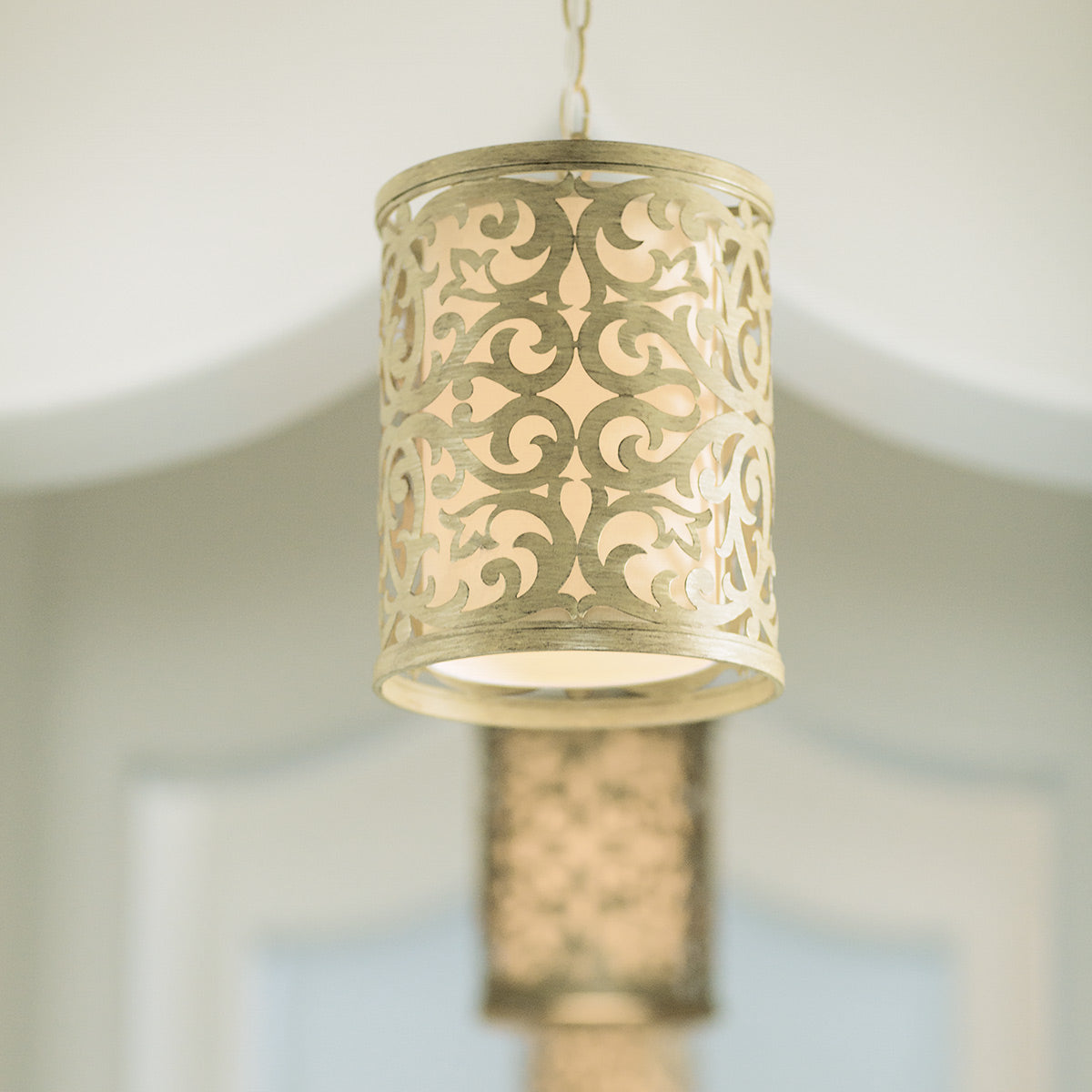 Hinkley Carabel Pendelleuchte Brushed Champagne – Detailansicht 2