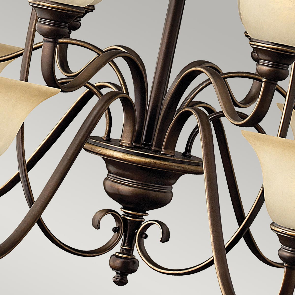 Hinkley Cello Kronleuchter Bronze – Detailansicht 2