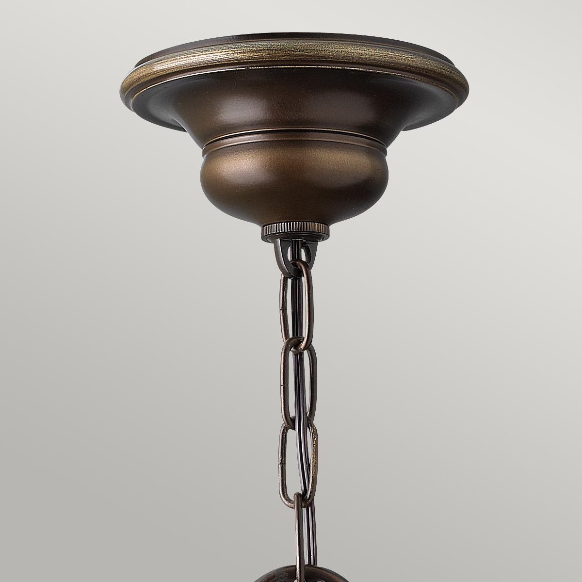 Hinkley Cello Kronleuchter Bronze – Wohnambiente