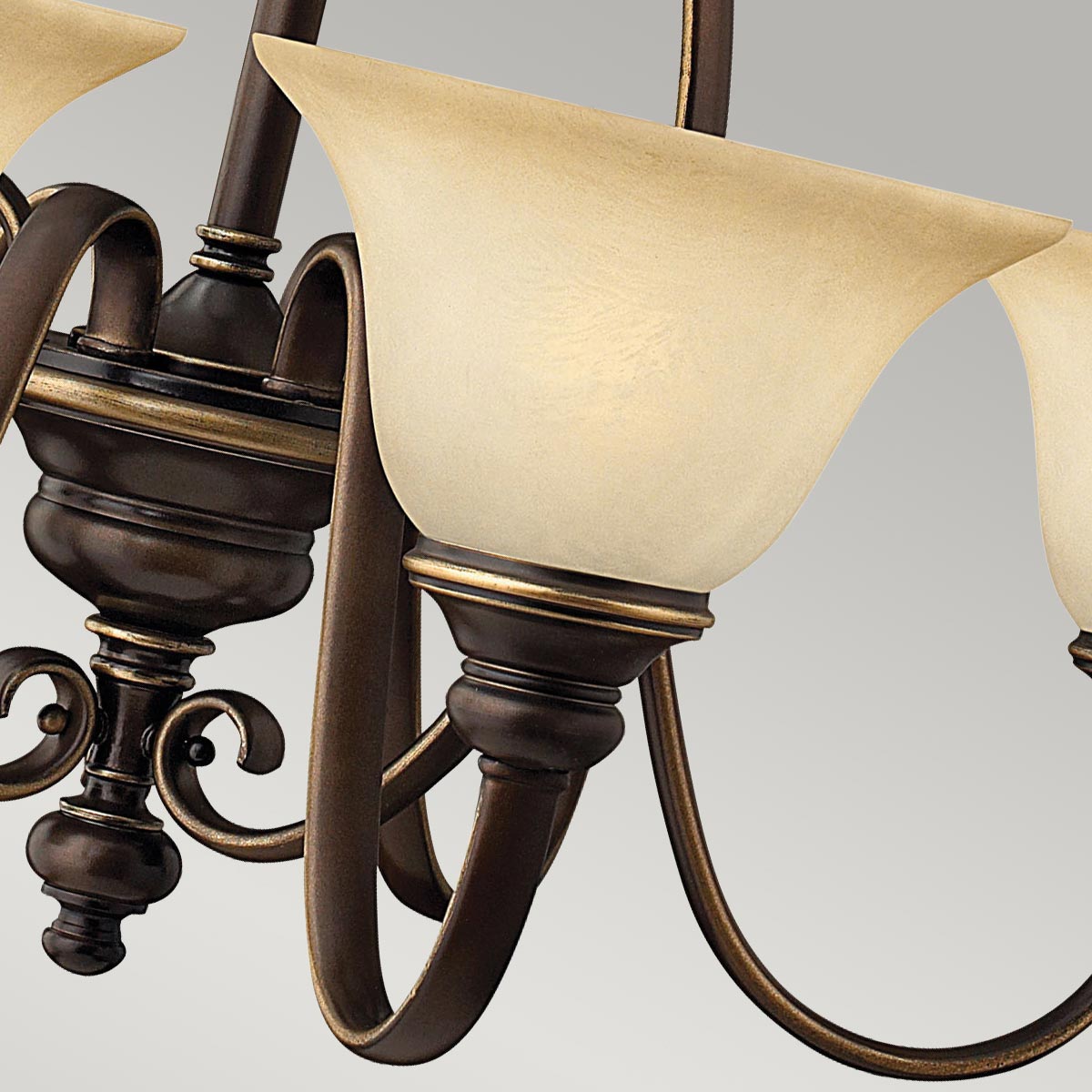 Hinkley Cello Kronleuchter Bronze – Detailansicht 2
