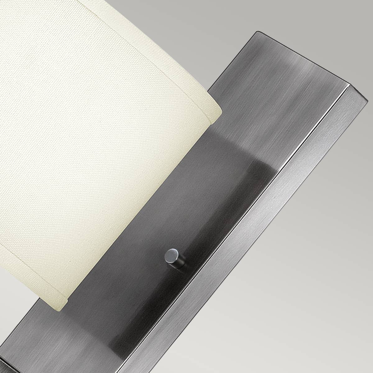 Hinkley Hampton Wandleuchte Nickel, Elfenbein – Wohnambiente