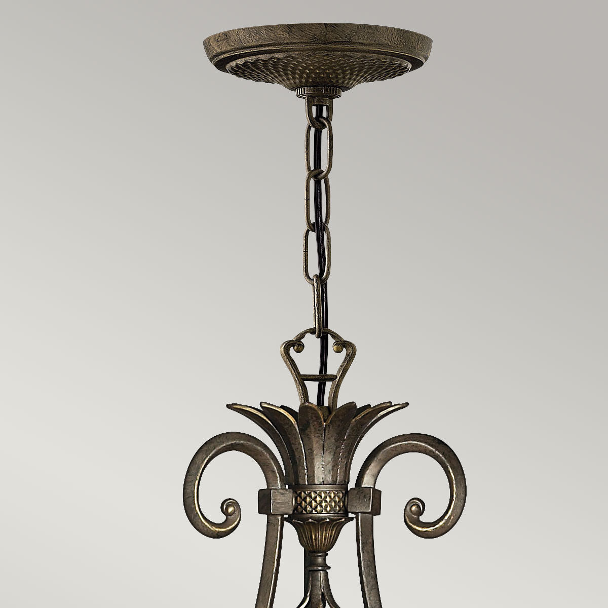 Hinkley Plantation Kronleuchter Bronze – Wohnambiente