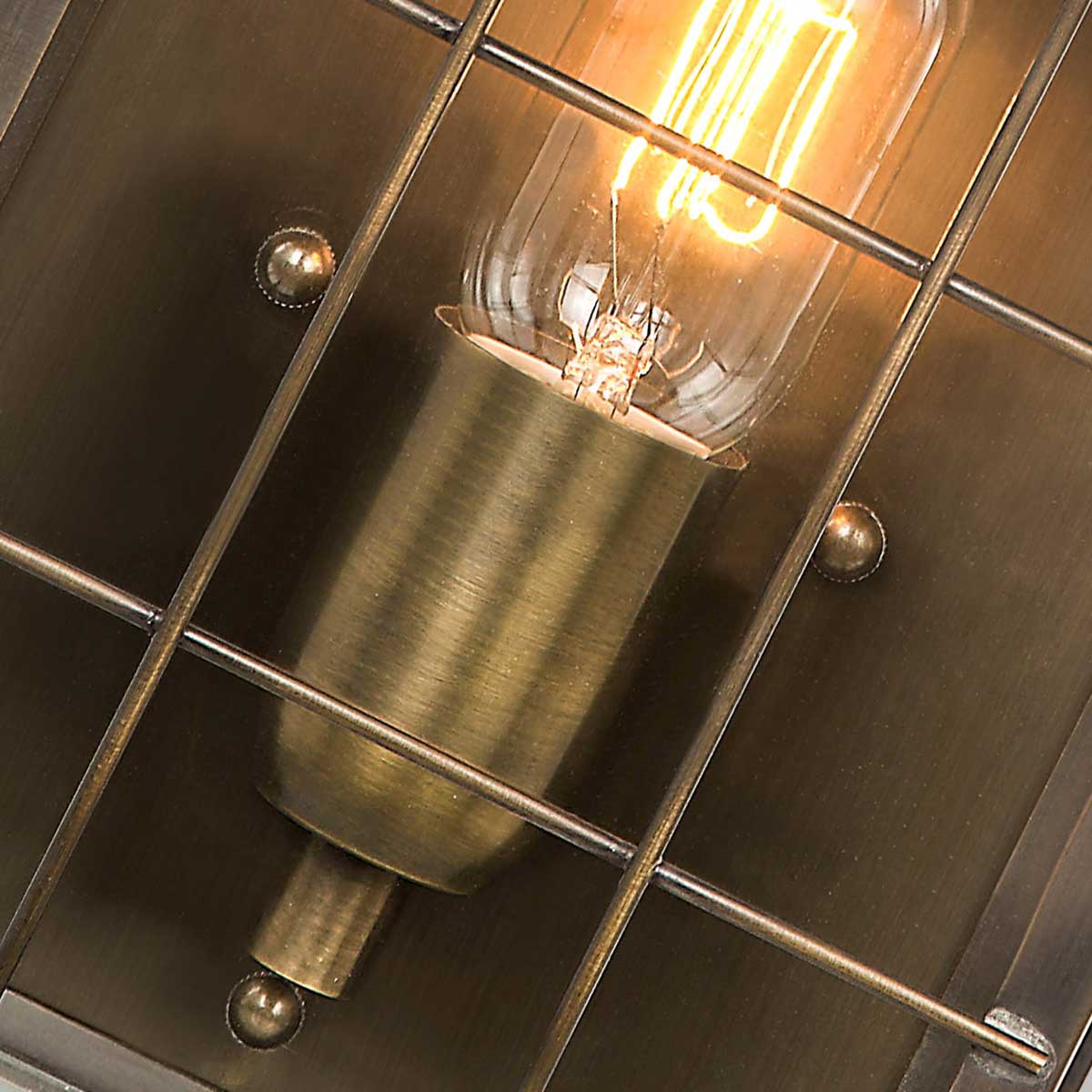Elstead Hyde Außenleuchte Messing – Detailansicht 2