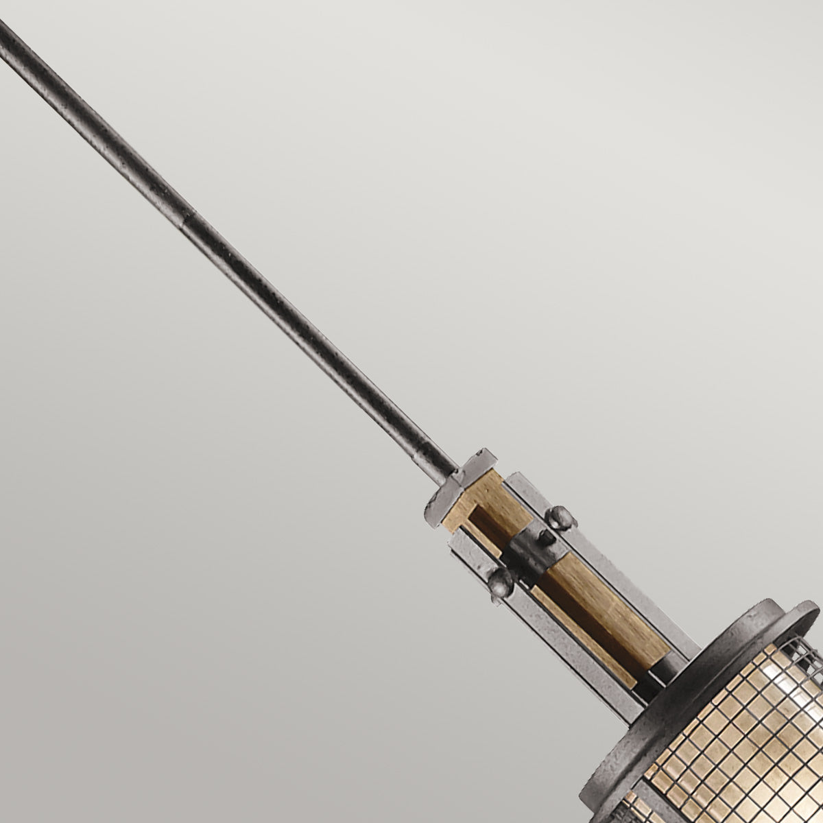 Kichler Ahrendale Pendelleuchte Anvil Iron – Detailansicht 2