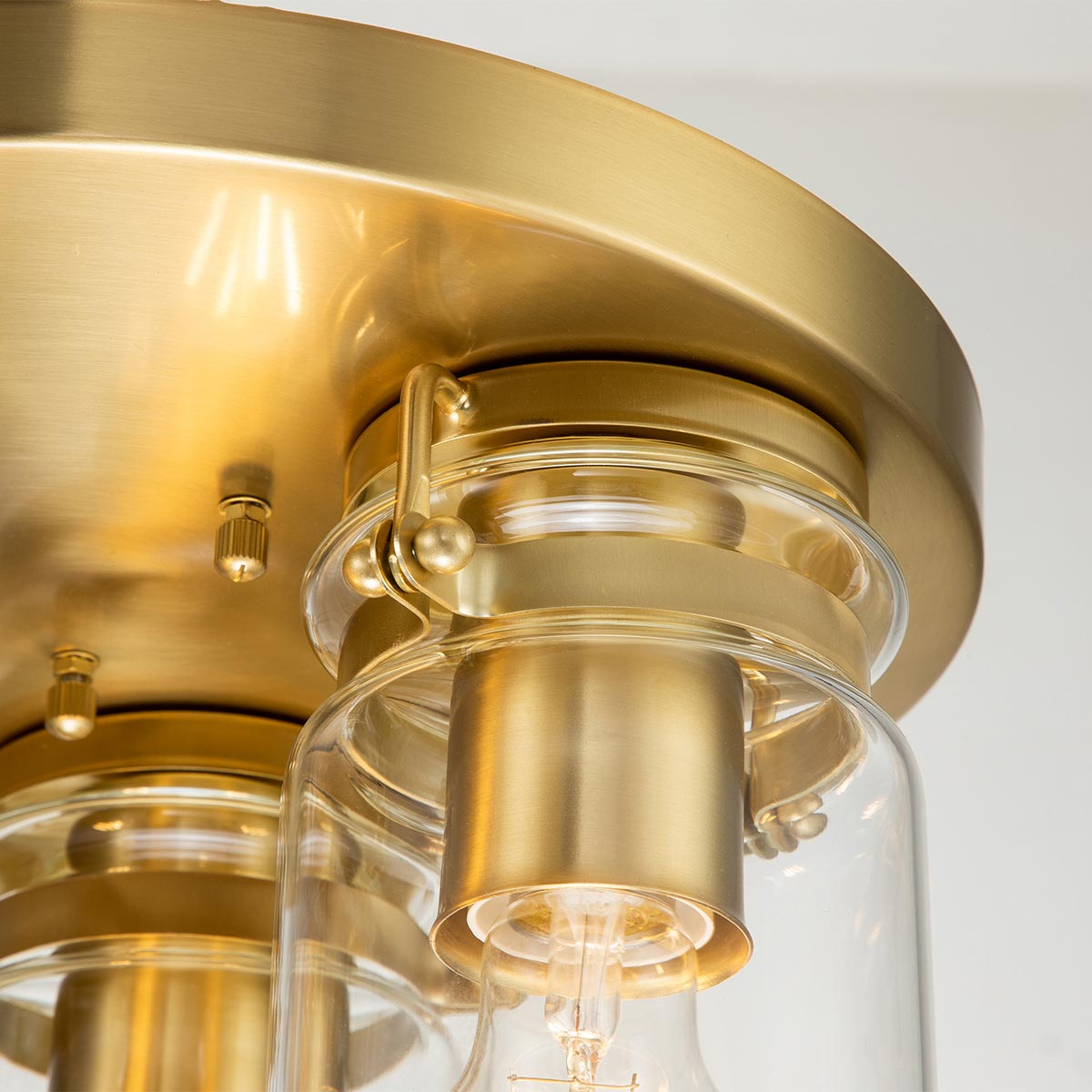 Kichler Brinley Deckenleuchte Messing – Detailansicht