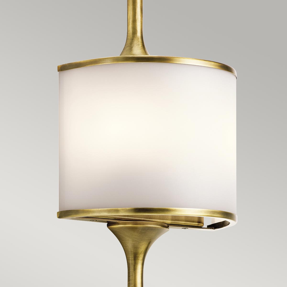 Kichler Mona Wandleuchte Messing – Detailansicht