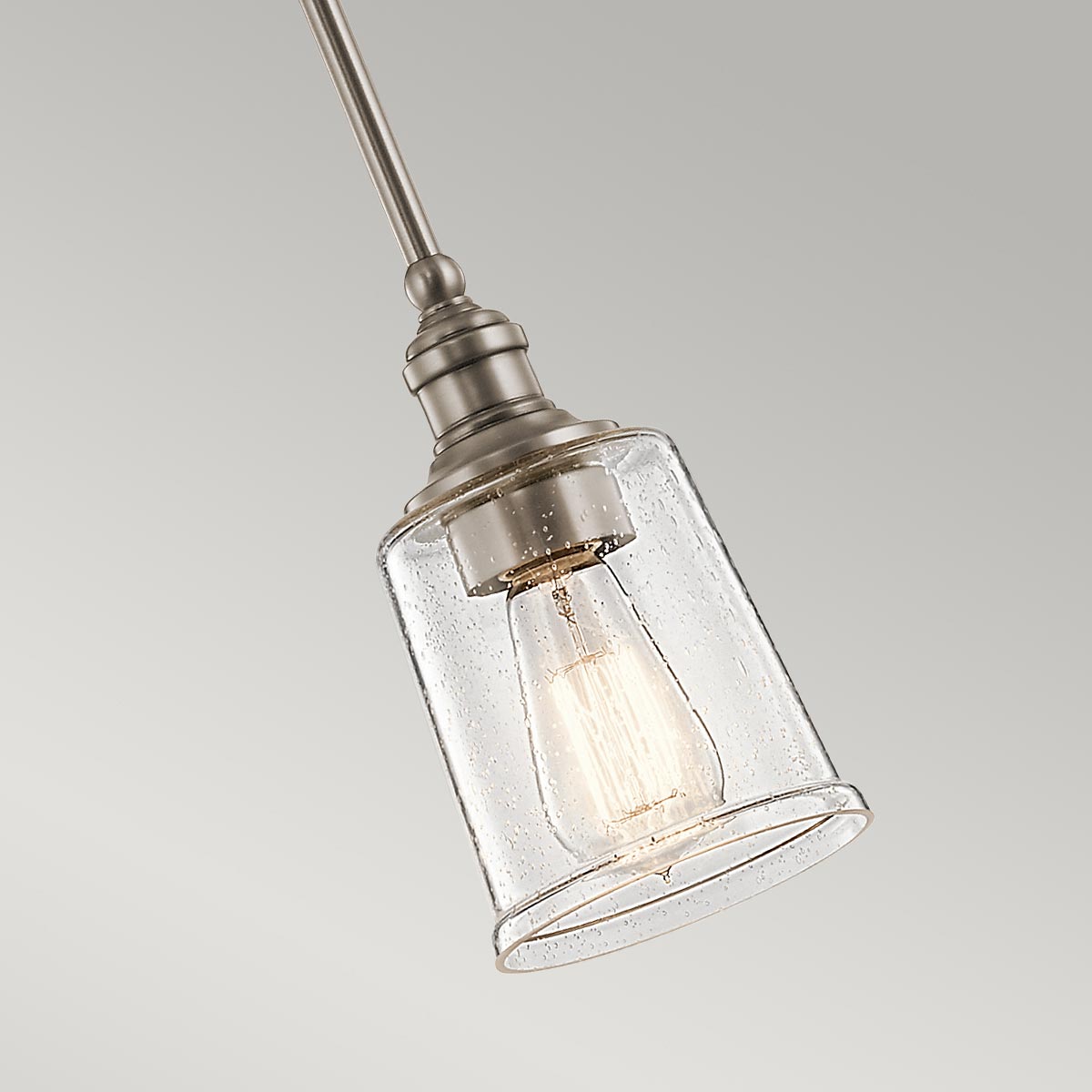 Kichler Waverly Pendelleuchte Zinn – Detailansicht