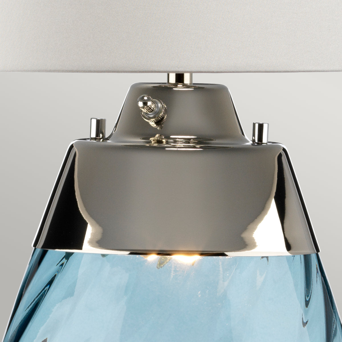 Elstead Lena Tischlampe Blue-tinted Glass / Off-White Shade – Detailansicht 3