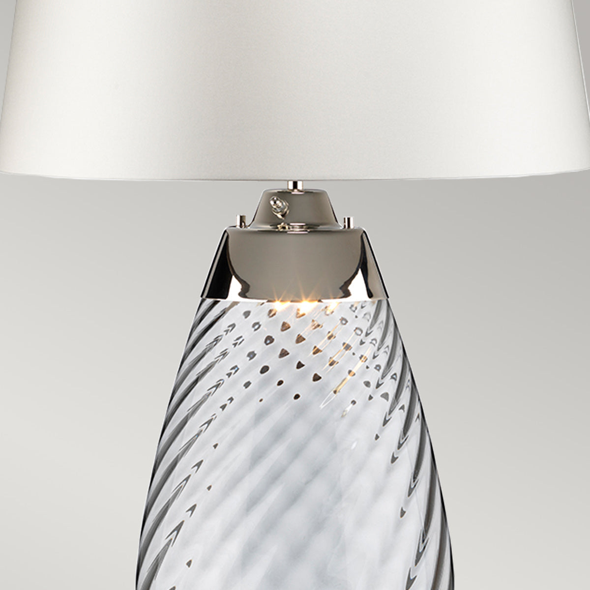 Elstead Lena Tischlampe Blue-tinted Glass / Off-White Shade – Detailansicht