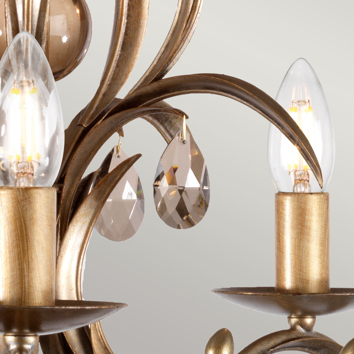 Elstead Lily Kronleuchter Bronze – Detailansicht
