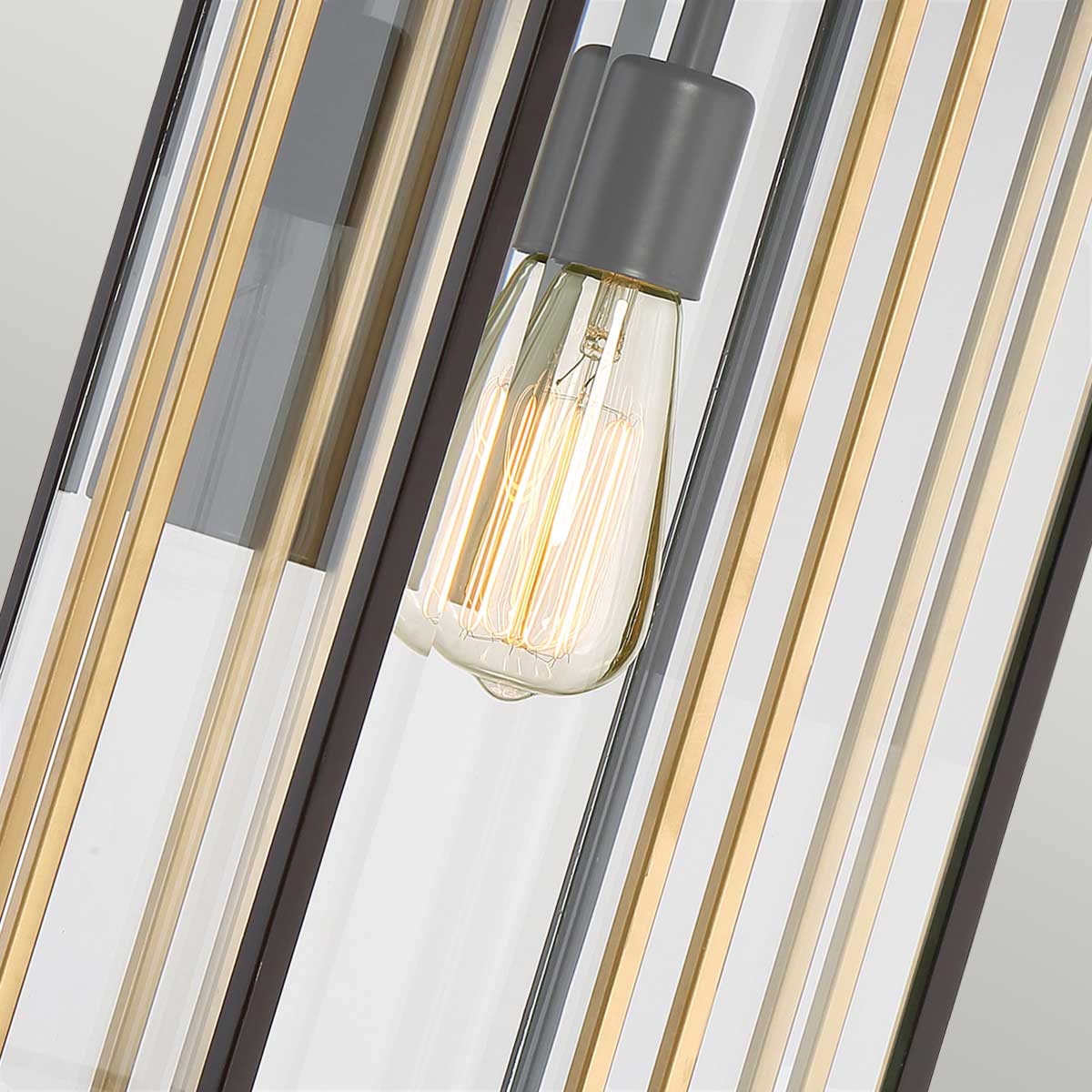 Quoizel Goldenrod Außenleuchte Bronze – Detailansicht