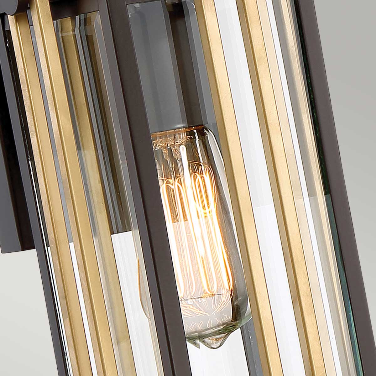 Quoizel Goldenrod Außenleuchte Bronze – Detailansicht 2
