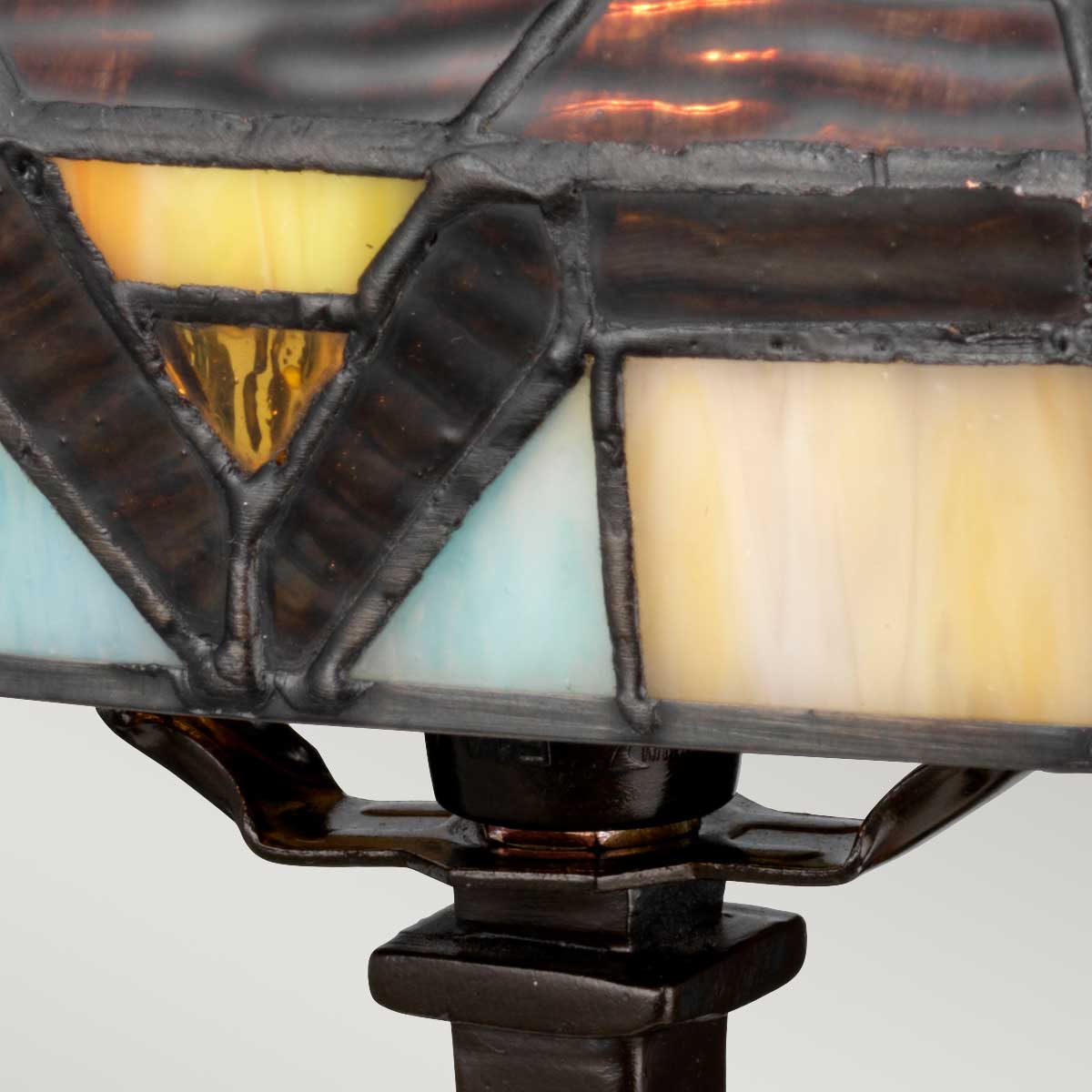 Quoizel Holmes Tischlampe Bronze – Detailansicht 3