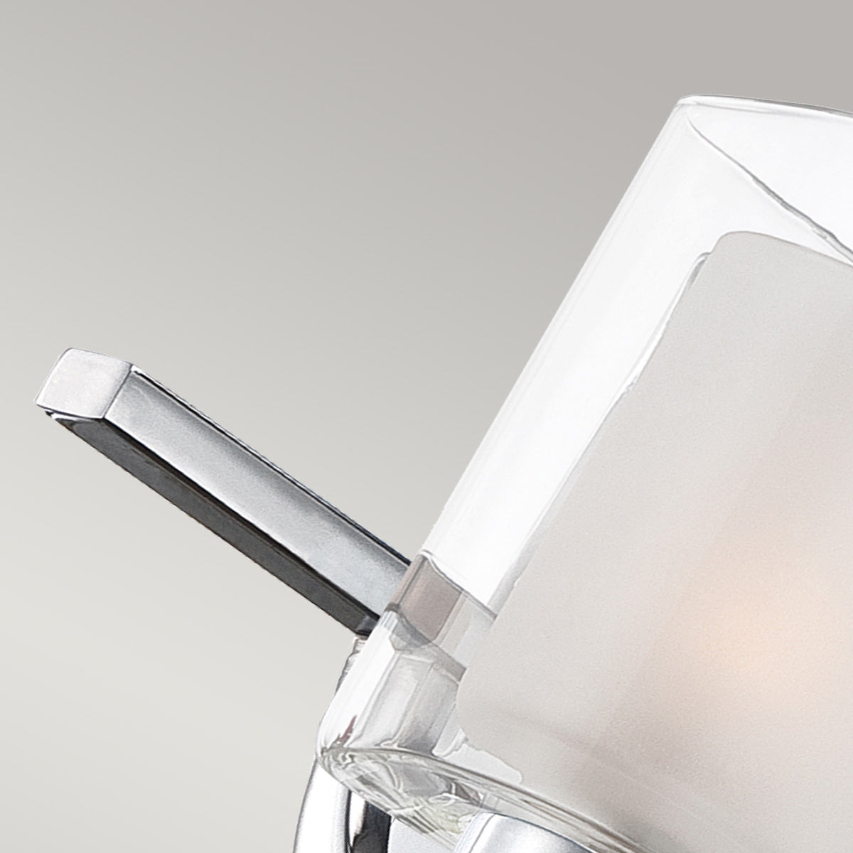 Quoizel Kolt Wandleuchte Chrom – Detailansicht