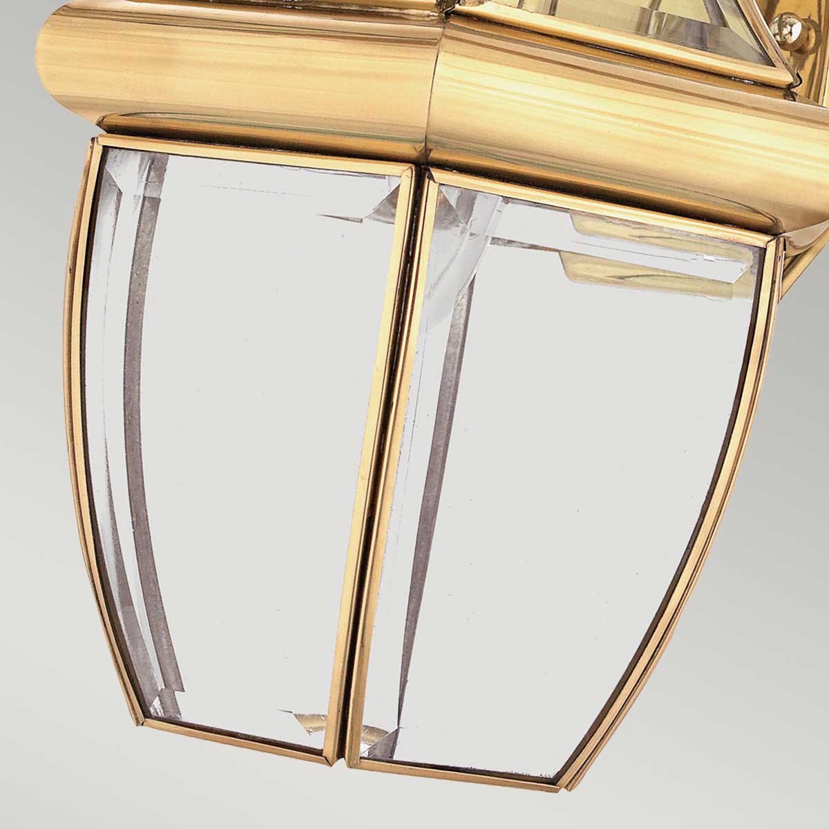 Quoizel Newbury Außenleuchte Messing – Detailansicht 2