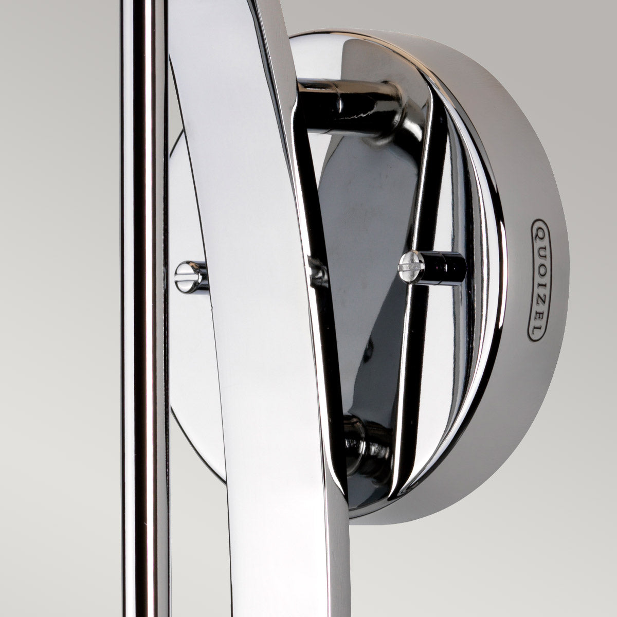 Quoizel Taylor Wandleuchte Chrom – Detailansicht