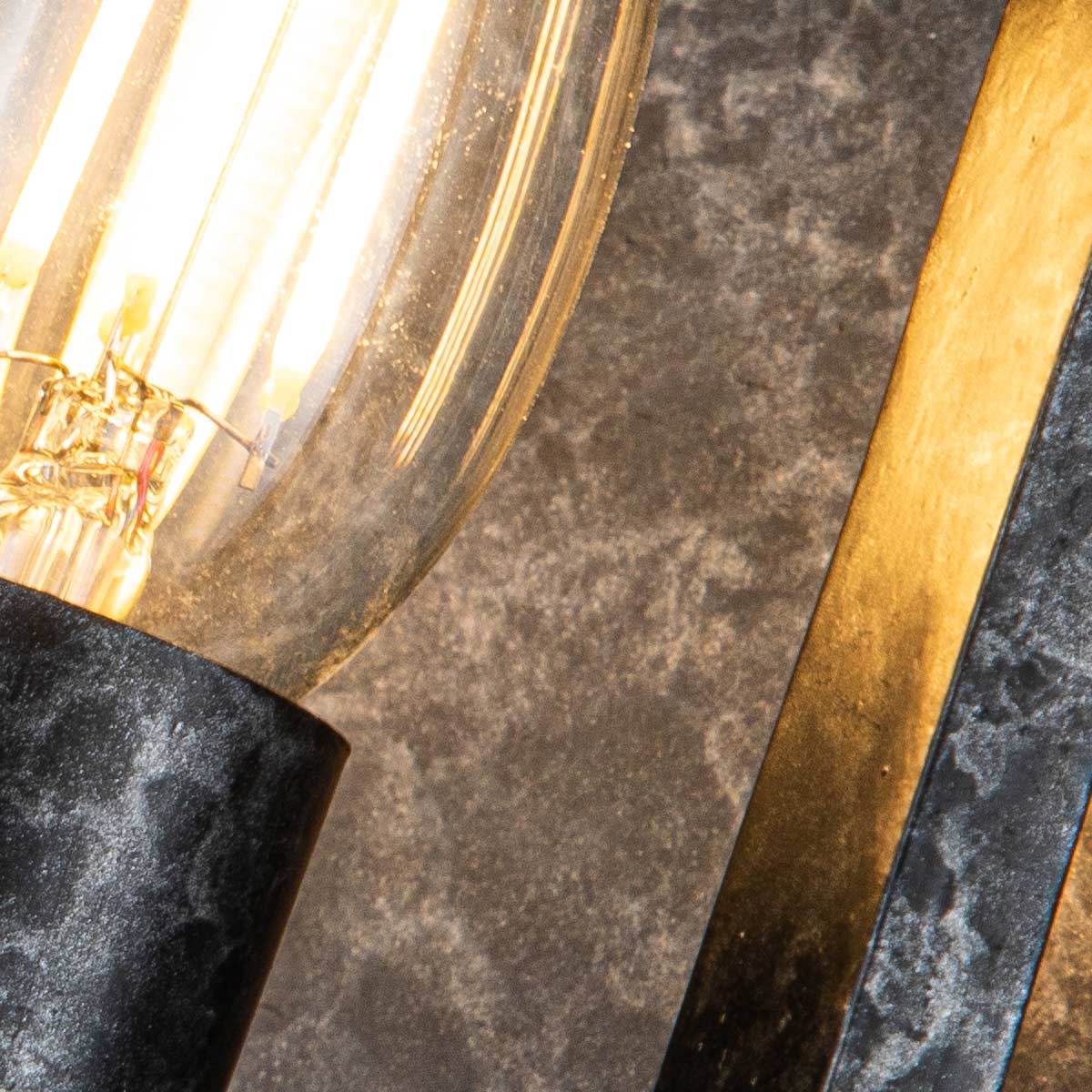 Quoizel Vanguard Wandleuchte Schwarz – Detailansicht 4