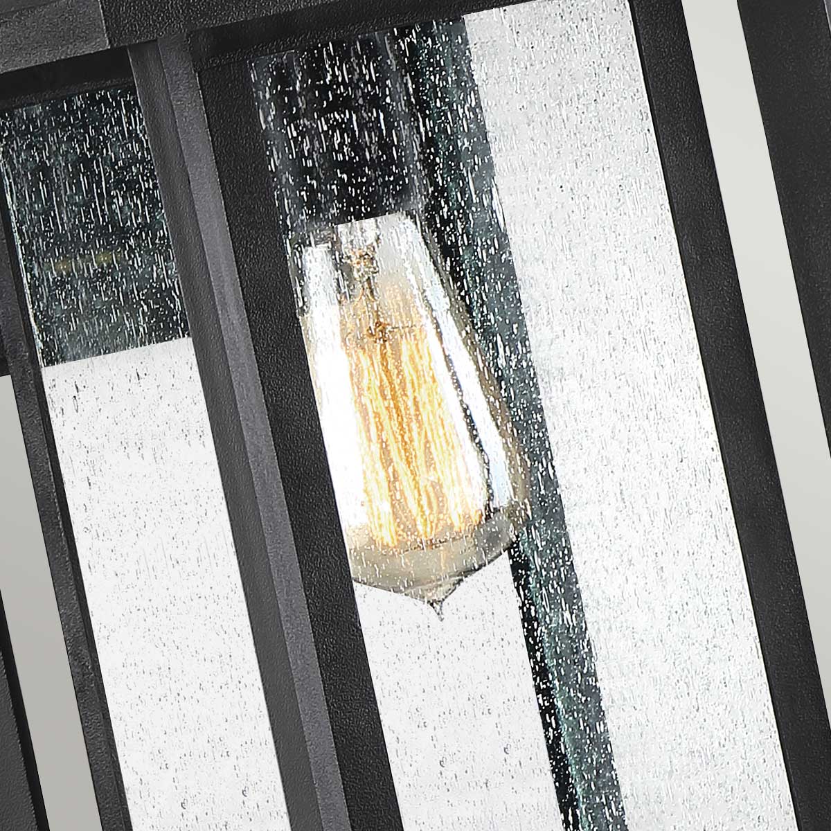 Quoizel Wakefield Außenleuchte Schwarz – Detailansicht